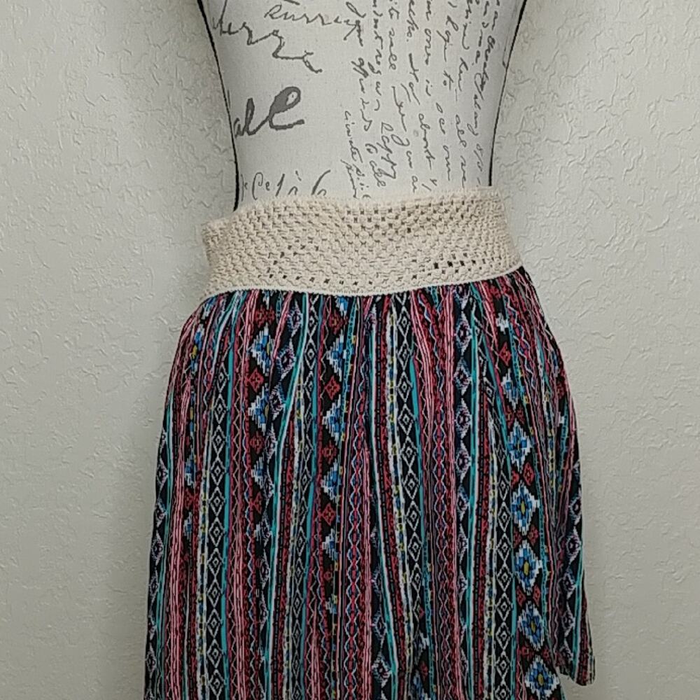 Living Doll Multicolored Skirt Size M